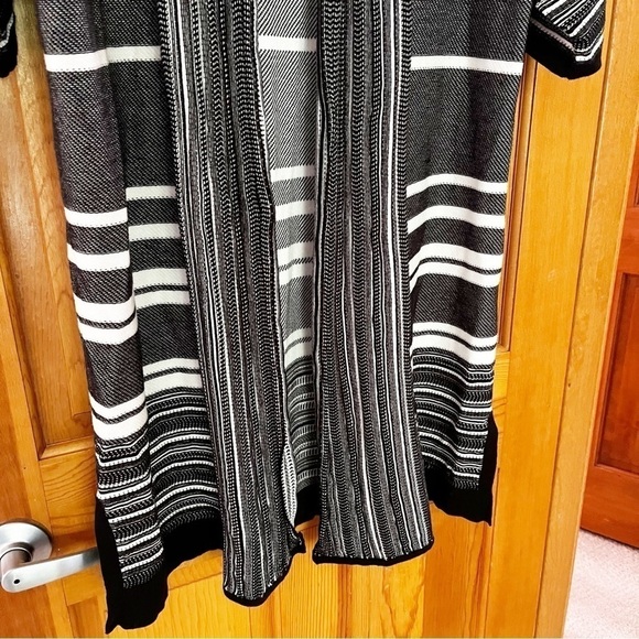 Vince Black White Open Front Long Cardigan Sweater Sz S Kimono Short Sleeve Fall - Picture 3 of 8